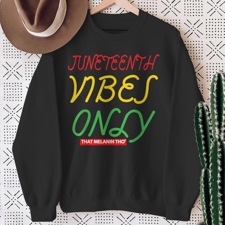 Junenth Vibes Only Free-Ish 1865 Black Owned Junenth Sweatshirt Gifts for Old Women