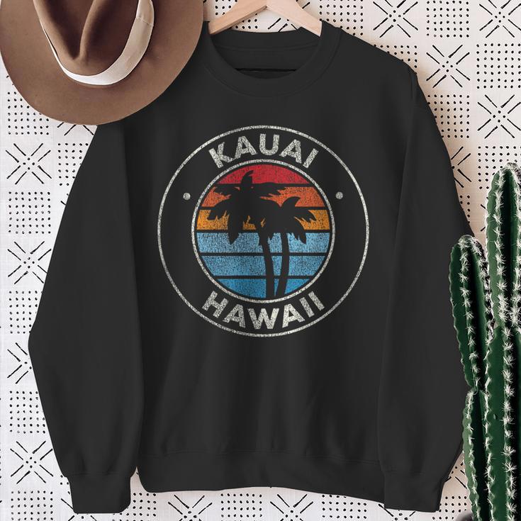 Kauai Hawaii Hi Vintage Graphic Retro 70S Sweatshirt Gifts for Old Women