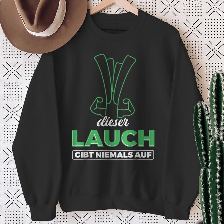 Lauch Gibt Niemal Auf Lauch Sweatshirt Geschenke für alte Frauen