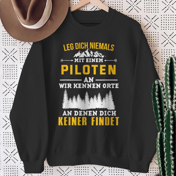 Leg Dich Niemal Mit Ein Pilotten An Plane Pilot Sweatshirt Geschenke für alte Frauen