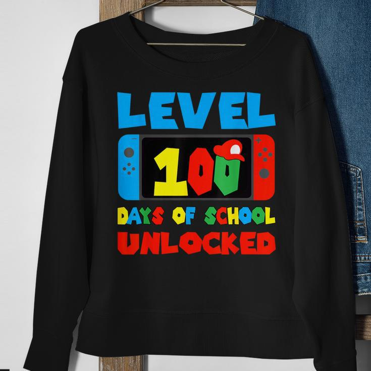 Level 100 Days Of School Unlocked Video Games Boys Gamer Sweatshirt Gifts for Old Women