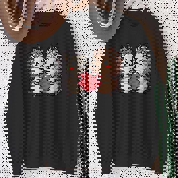 Lindos Erizos Pareja Amor Corazón Kawaii Camisa de entrenamiento Regalos para ancianas