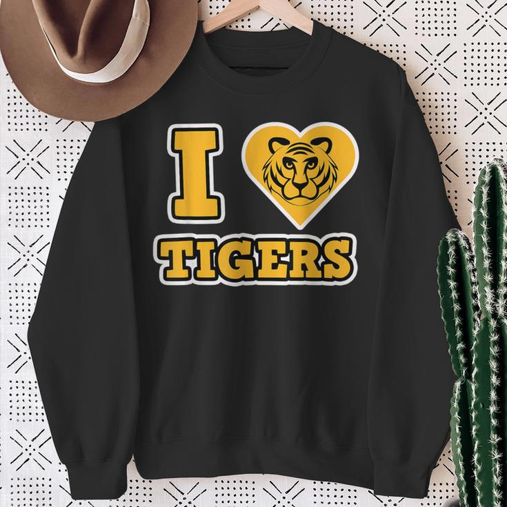 I Love Tigers Tigercat Tiger Sweatshirt Gifts for Old Women