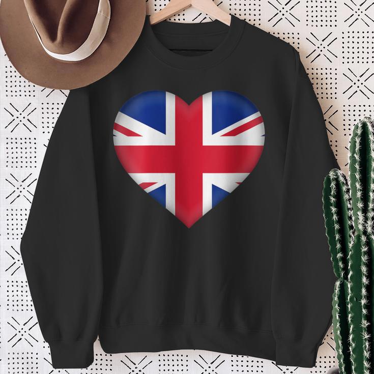 I Love United Kingdom Uk British Flag Heart Outfit Sweatshirt Gifts for Old Women