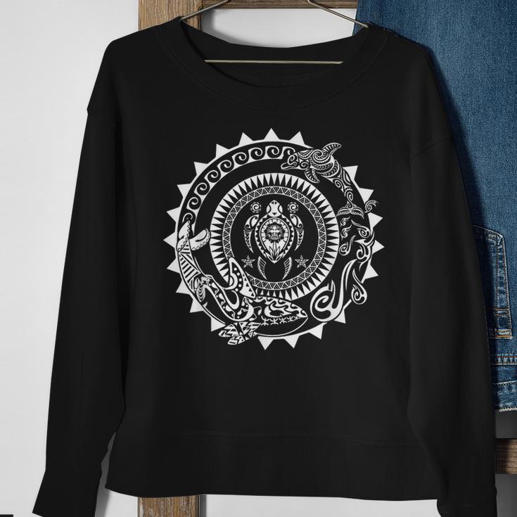 Maori Polynesian Tattoo Orca Delfin Schildkröte Tauchen Sweatshirt Geschenke für alte Frauen