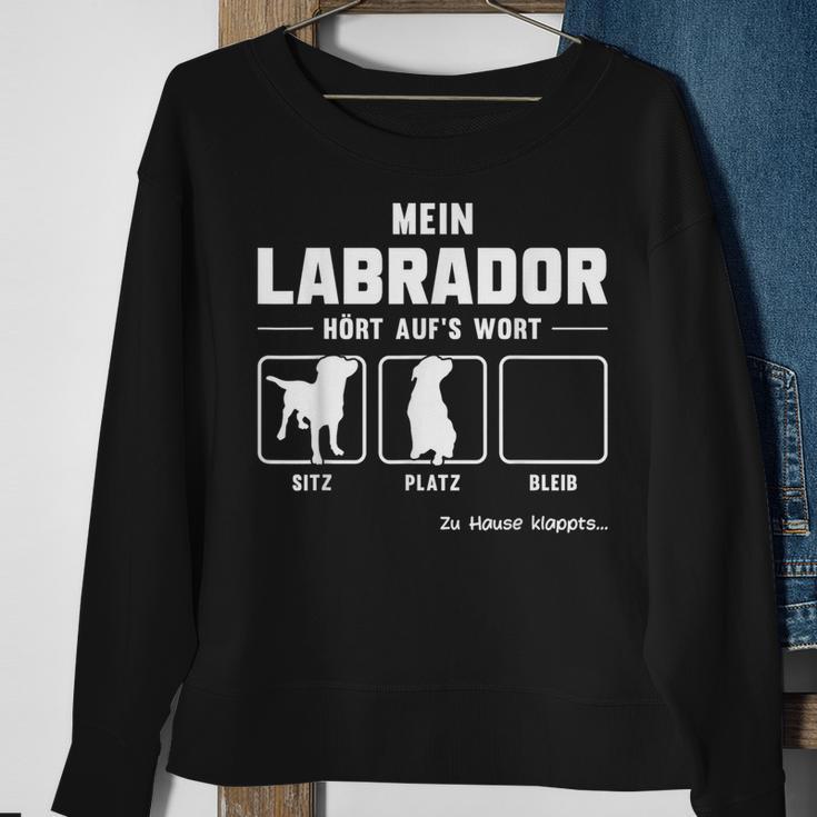 Mein Labrador Hört Auf S Wort German Language Black Sweatshirt Geschenke für alte Frauen