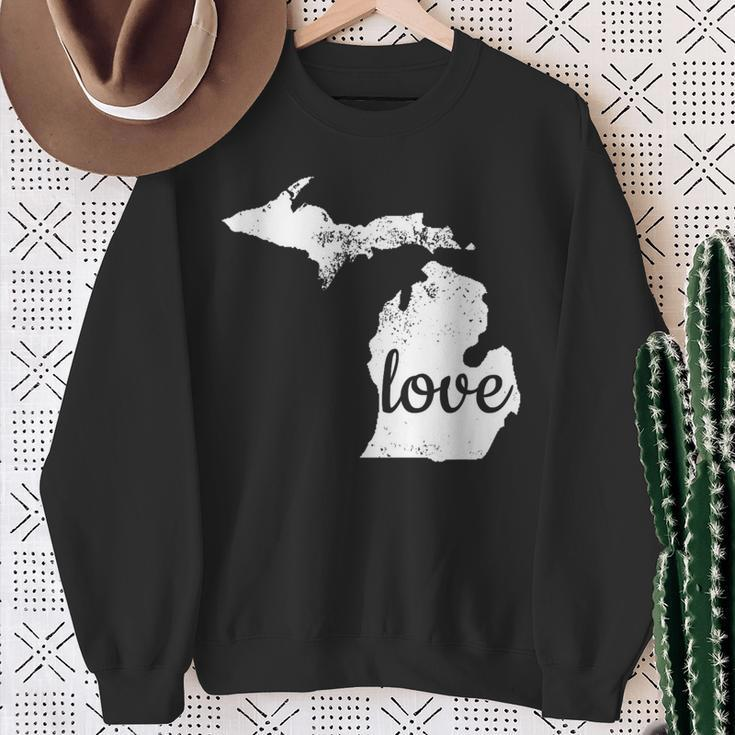Michigan Love Mi Home State Pride Distressed Sweatshirt Gifts for Old Women