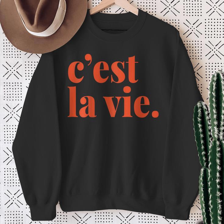 Minimalist French C'est La Vie Sweatshirt Geschenke für alte Frauen