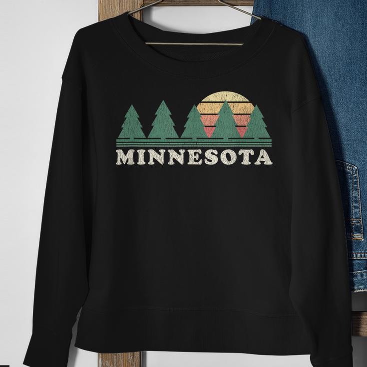 Minnesota Mn Vintage Graphic Retro 70S Sweatshirt Gifts for Old Women