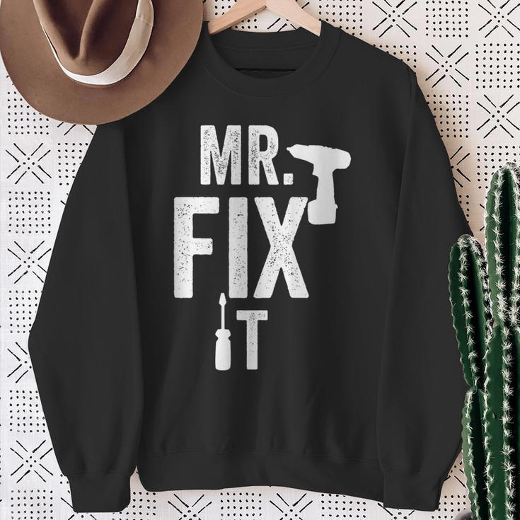 Mr Fix It VintageFathers Day For Dad From Son Sweatshirt Gifts for Old Women