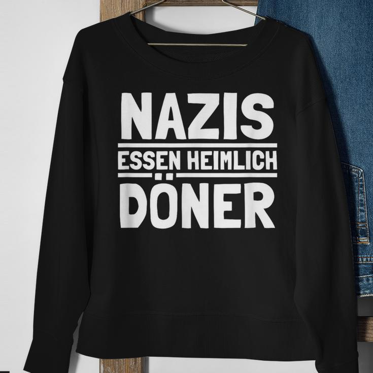 Nazis Essen Heimlich Döner Gegen Nazis Sayings Sweatshirt Geschenke für alte Frauen
