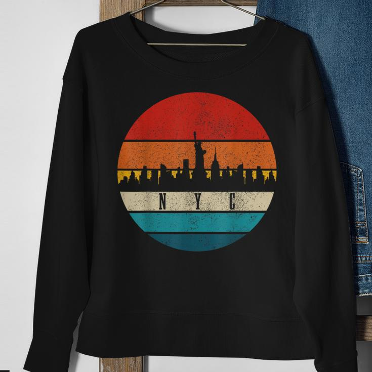New York City Nyc Ny Skyline Pride Vintage Sweatshirt Gifts for Old Women