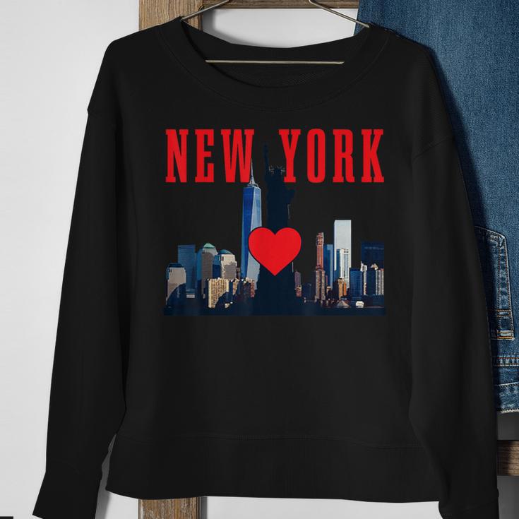 New York City Nyc Ny Skyline Statue Of Liberty Heart Sweatshirt Gifts for Old Women