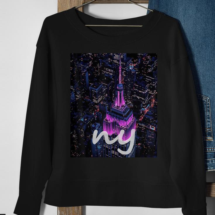 New York Fashion New York City Skyline Sweatshirt Gifts for Old Women