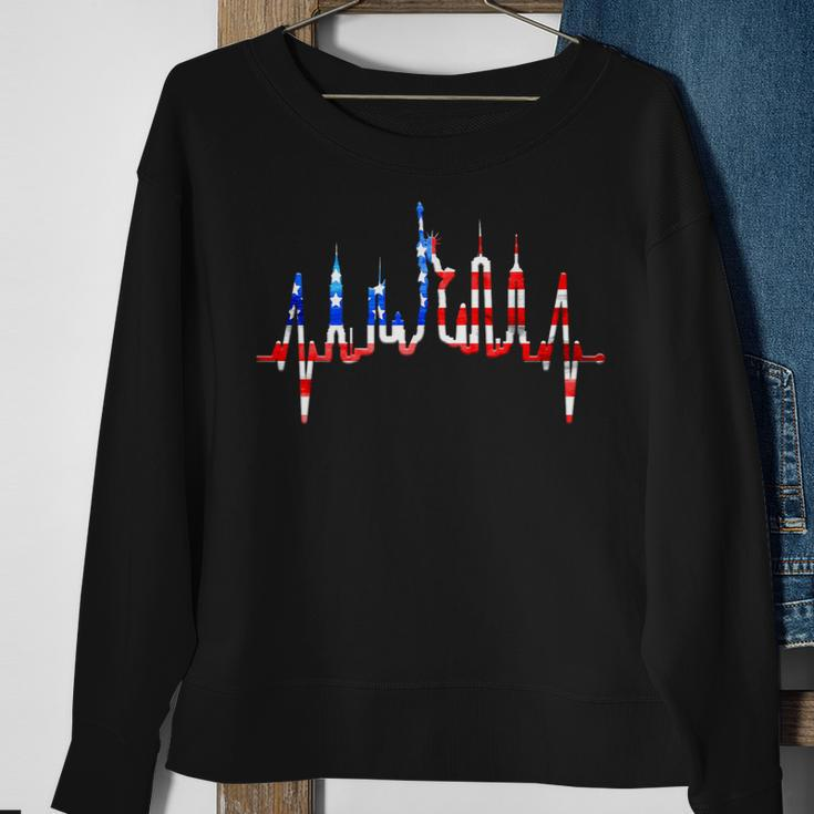 New York Skyline Heartbeat Flag Statue Of Liberty New York Sweatshirt Gifts for Old Women