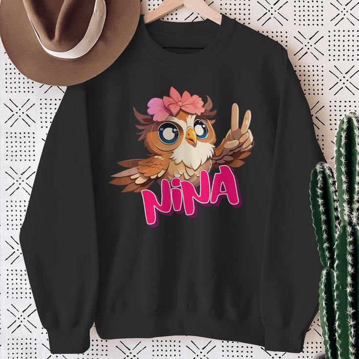 Nina Schöner Mädchen Name Mit Niedlicher Eule Sweatshirt Geschenke für alte Frauen