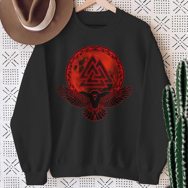 Nordic Ravenalknut Symbol And Full Moon S Sweatshirt Geschenke für alte Frauen