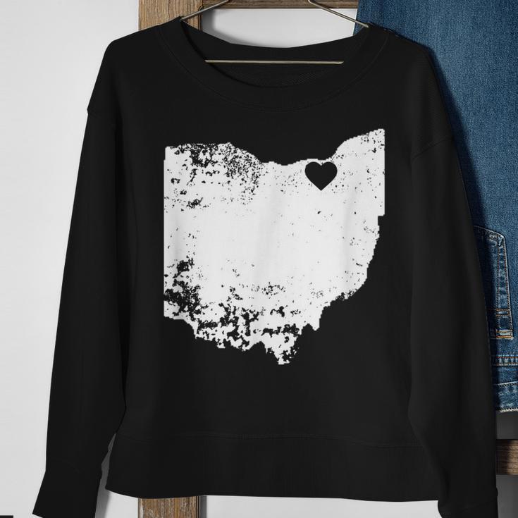 Ohio Love Cleveland Oh State Map Distressed Sweatshirt Gifts for Old Women