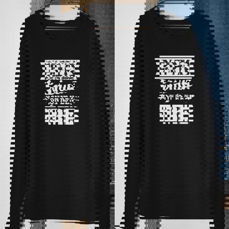 Papas Geniaux Sont Nes En Fevrier T-Shirt Sweater e Cadeaux pour les femmes âgées