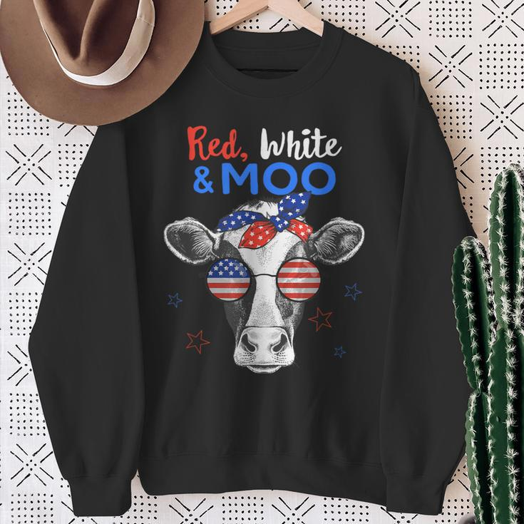 Patriotic Cow Usa Flag 4Th Of July Red White And Moo Sweatshirt Gifts for Old Women