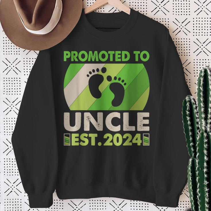Promoted To Uncle 2024 Vintage I'm Going To Be An Uncle 2024 Sweatshirt Gifts for Old Women