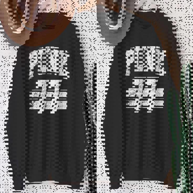 Punk 77 1977 Punk Rock Camisa de entrenamiento Regalos para ancianas