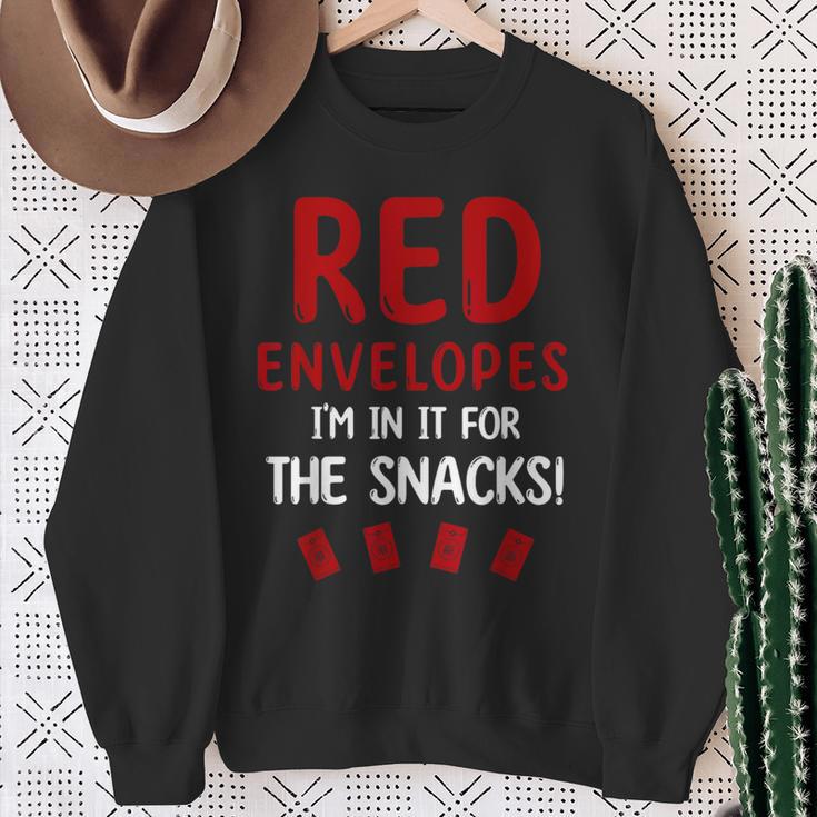 Red Envelopes I`M In It For The Snacks Cultural Festival Sweatshirt Gifts for Old Women