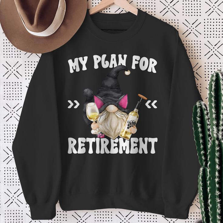 Retired Cat Dad Gnome Retirement Plan For Cat Grandpa Life Sweatshirt Gifts for Old Women