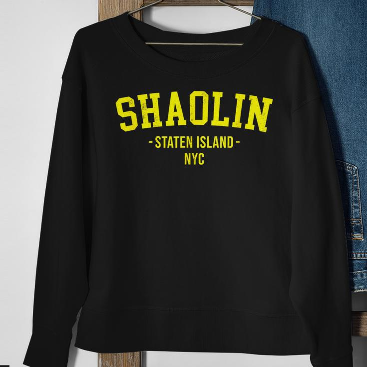 Retro 90'S Hip Hop Shaolin Staten Island Nyc Sweatshirt Gifts for Old Women