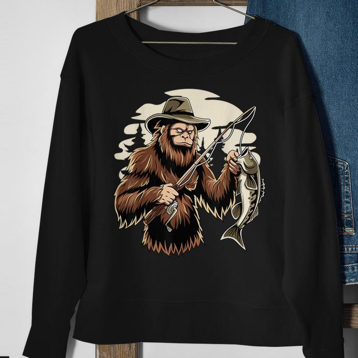 Retro Bigfoot Sasquatch Fishing Bassquatch Fisherman Sweatshirt Gifts for Old Women
