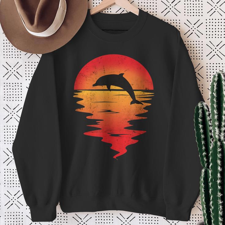 Retro Dolphin Sunset Romantic Vintage Dolphin Sweatshirt Gifts for Old Women