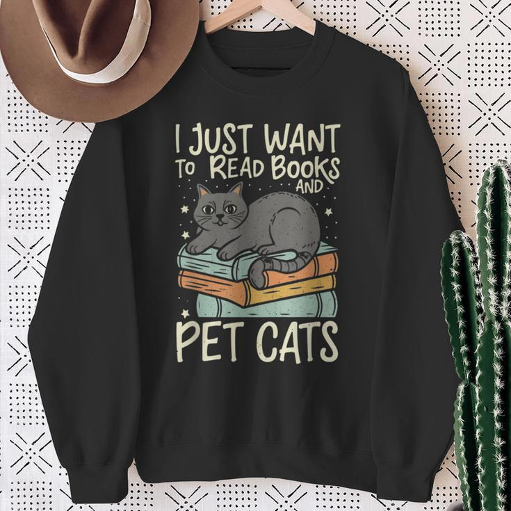 Retro I Just Want To Read Books And Pet Cats Cat Sweatshirt Gifts for Old Women
