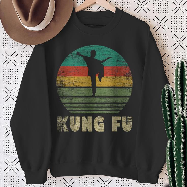 Retro Kung Fu Fighter Fighting Martial Arts Vintage Kung Fu Sweatshirt Gifts for Old Women