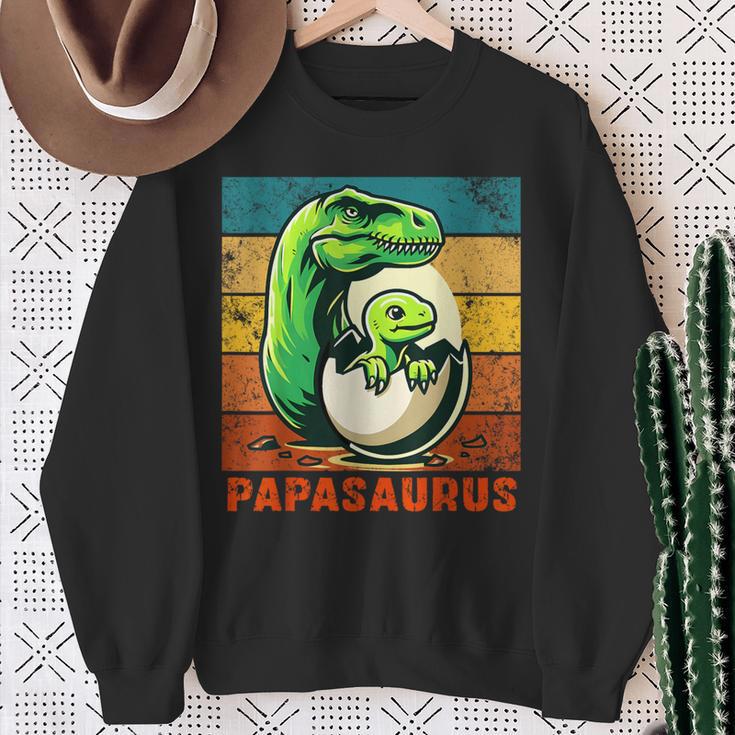 Retro Papasaurus Father's Day Best Dad T-Rex Papa Dinosaur Sweatshirt Gifts for Old Women