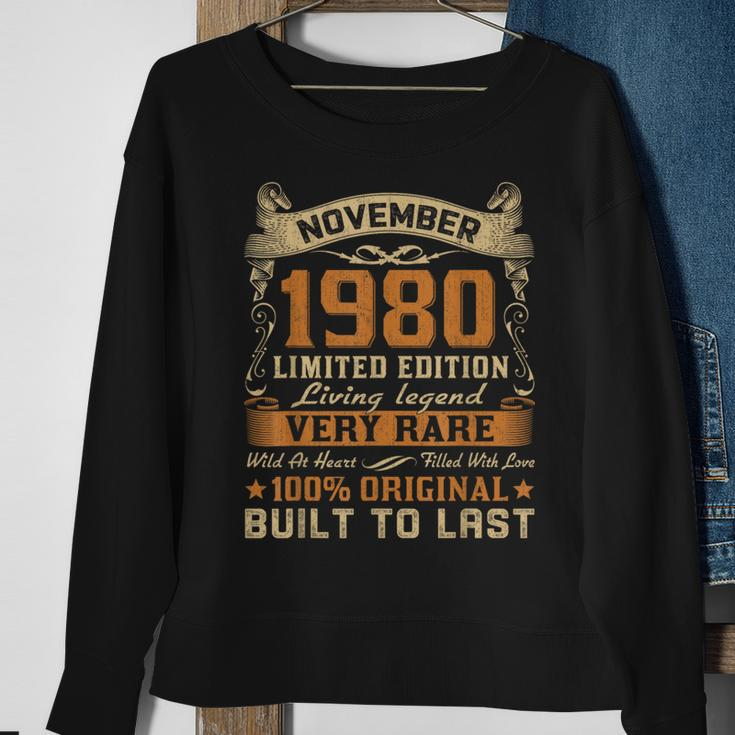 Retro Vintage November 1980 Born In November 1980 Bday Sweatshirt Gifts for Old Women
