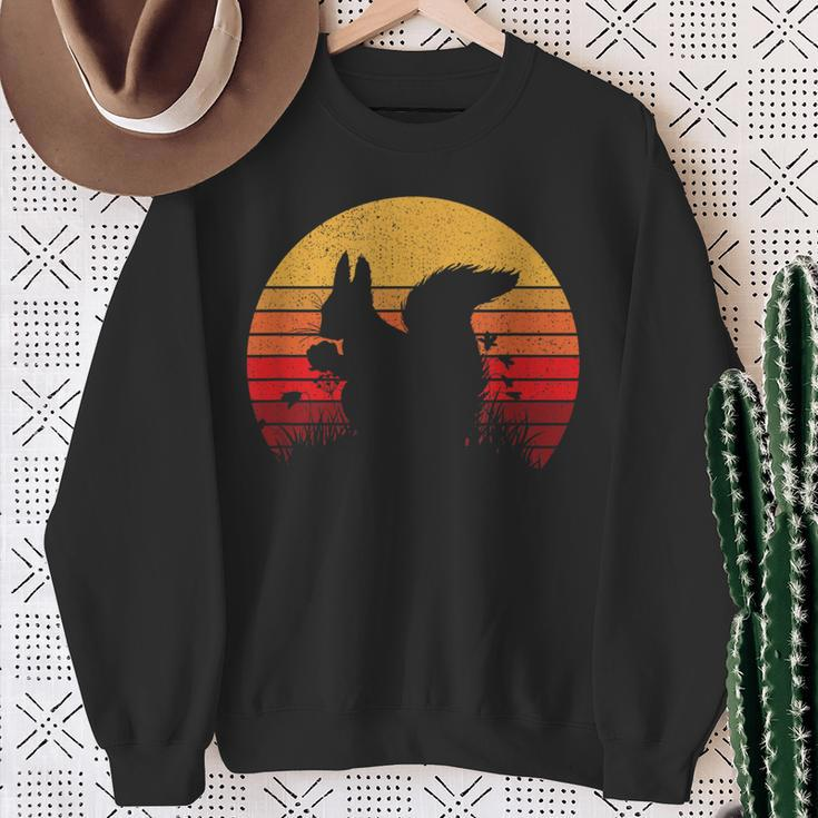 Retro Vintage Sunset Squirrel Sweatshirt Geschenke für alte Frauen