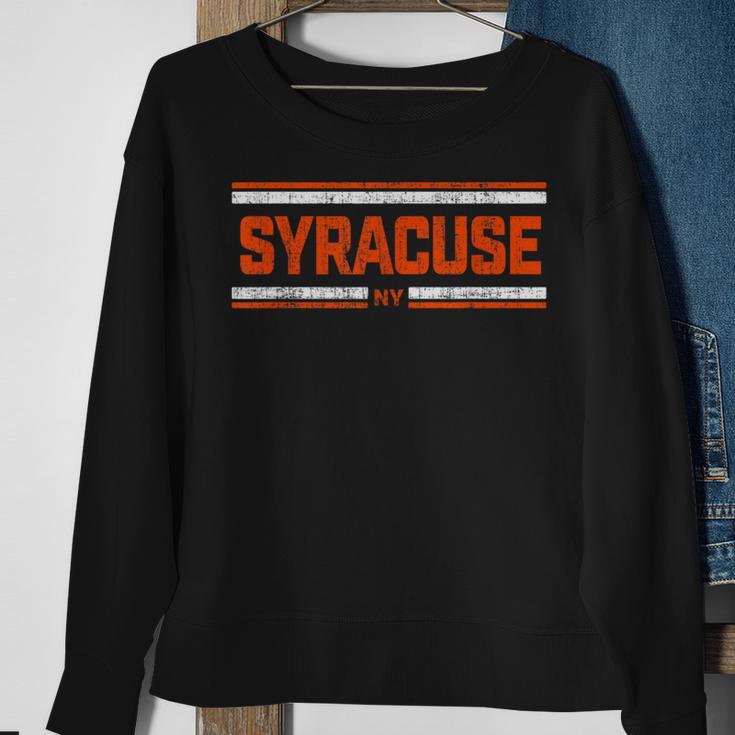 Retro Vintage Syracuse Ny Distressed Sweatshirt Gifts for Old Women