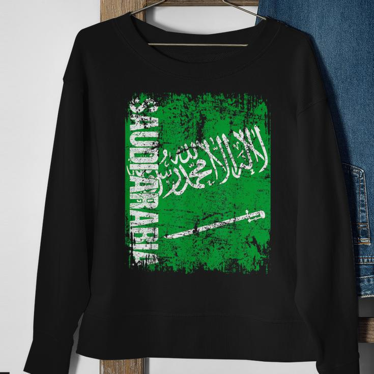 Saudi Arabia Flag Vintage Distressed Saudi Arabia Sweatshirt Gifts for Old Women