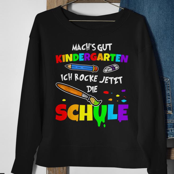 Schulkind Student 2023 Ich Rocke Jetzt Die Schule Black Sweatshirt Geschenke für alte Frauen