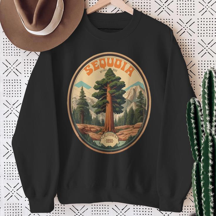 Sequoia National Park Tree Illustration Hiking Retro Badge Sweatshirt Gifts for Old Women