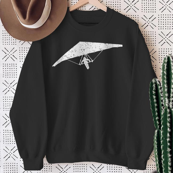Simple Hang Glider Hang Gliding Lover Air Sport Sweatshirt Gifts for Old Women