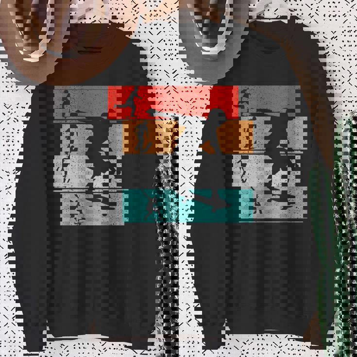 Skater Skateboarder Retro Skateboard Boys Youth Sweatshirt Gifts for Old Women