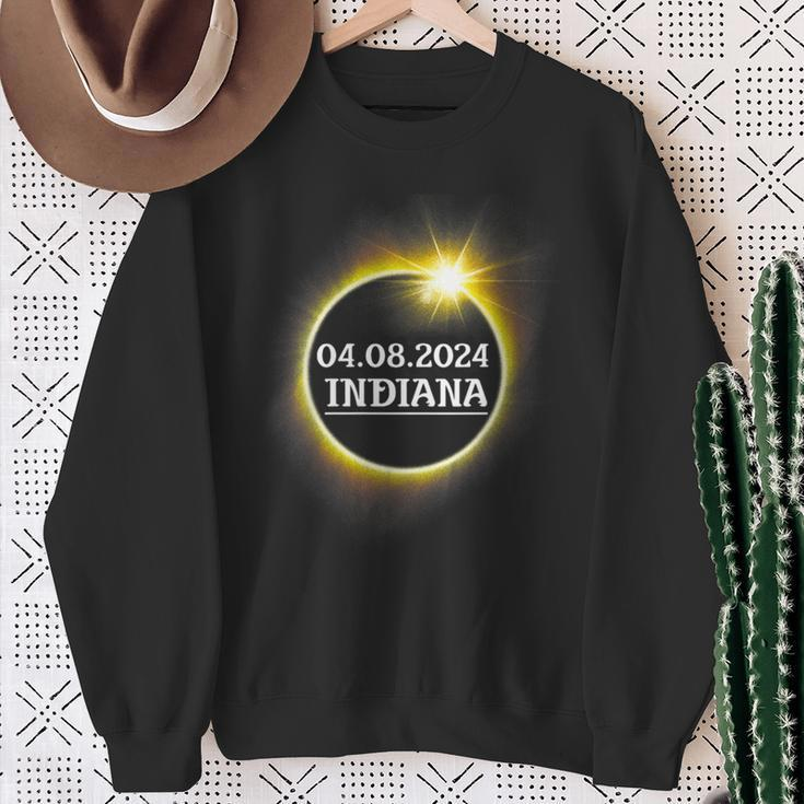 Solar Eclipse 2024 Indiana Usa State Totality Path Souvenir Sweatshirt Gifts for Old Women