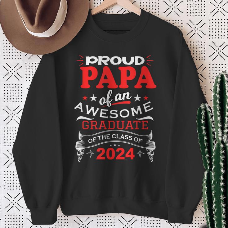 Stolzer Papa Einer Tollen Graduate Class Of 2024 Sweatshirt Geschenke für alte Frauen