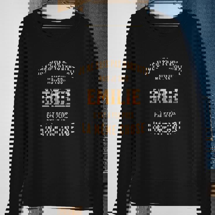 Sweater Unisexe Je Suis Pas Parfaite Mais Je Suis Emilie, Tee Personnalisé Cadeaux pour les femmes âgées