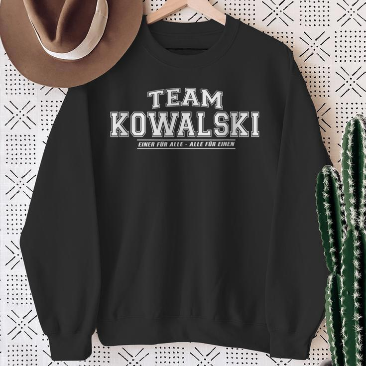 Team Kowalski Stolze Familie Surname Sweatshirt Geschenke für alte Frauen