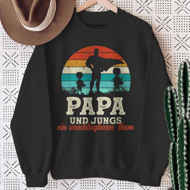 Team Papa Zwei Söhne Kinder Jungsatertag Bester Super Papa Sweatshirt Geschenke für alte Frauen