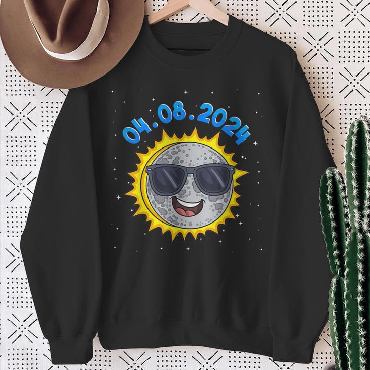 Total Solar Eclipse 2024 Usa Astronomy Totality Sun Moon Sweatshirt Gifts for Old Women
