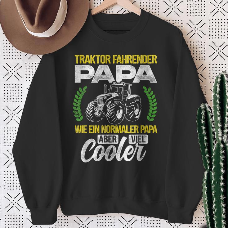 Tractor Fahrender Papa Wie Ein Normaler Papa Aber Cooler Sweatshirt Geschenke für alte Frauen