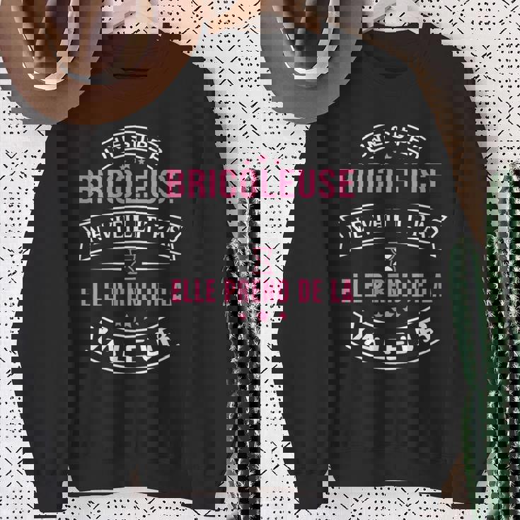 Une Super Bricoleuse Neieillit Pas Cadeau Bricoleuse Sweater e Cadeaux pour les femmes âgées